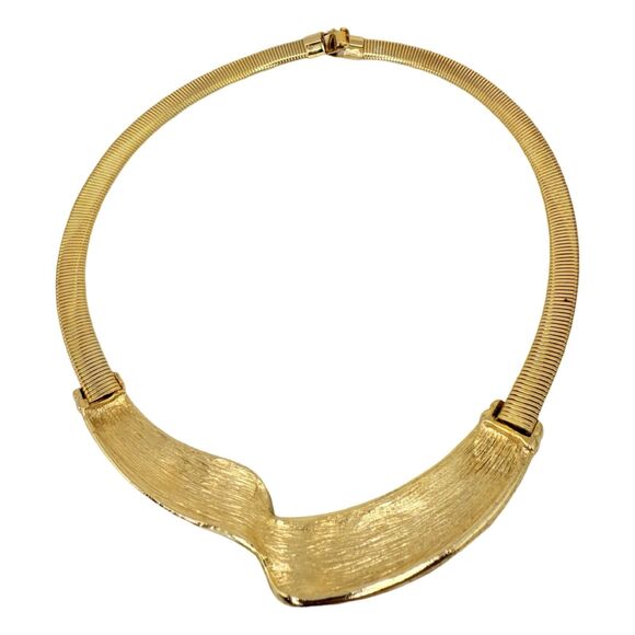 Polished Gold Tone Omega Chain Necklace 18" Collar Statement Jewelry - Picture 10 of 11